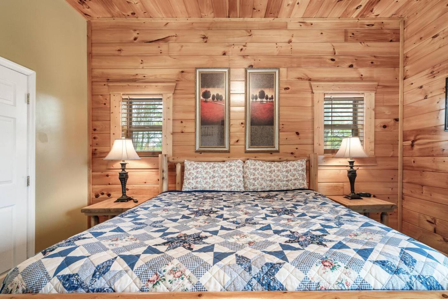 Top Mtn Views, Hottub, Games, 4 Suites, Pets Sevierville Exterior photo
