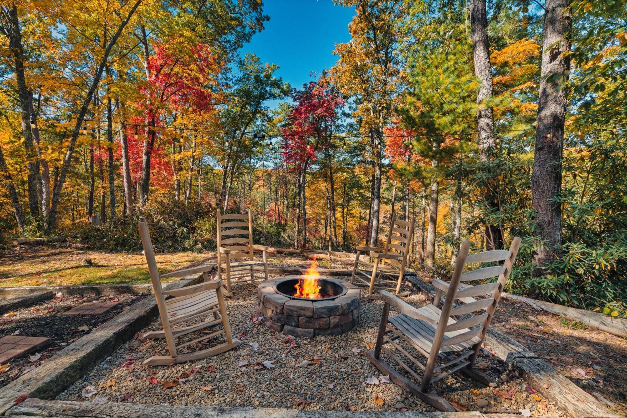 Top Mtn Views, Hottub, Games, 4 Suites, Pets Sevierville Exterior photo