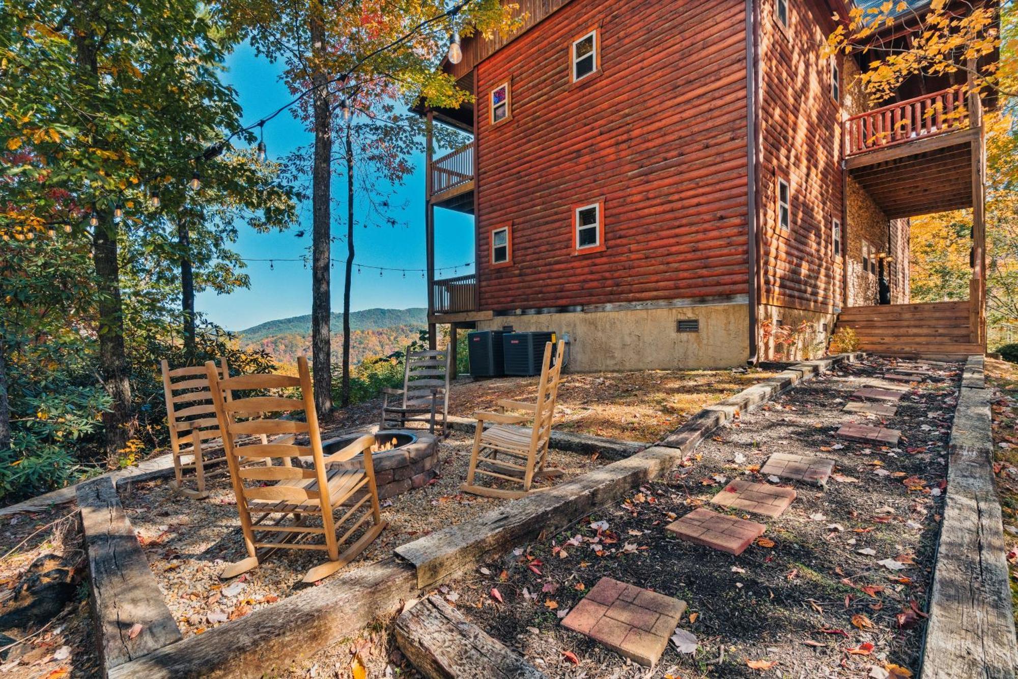 Top Mtn Views, Hottub, Games, 4 Suites, Pets Sevierville Exterior photo